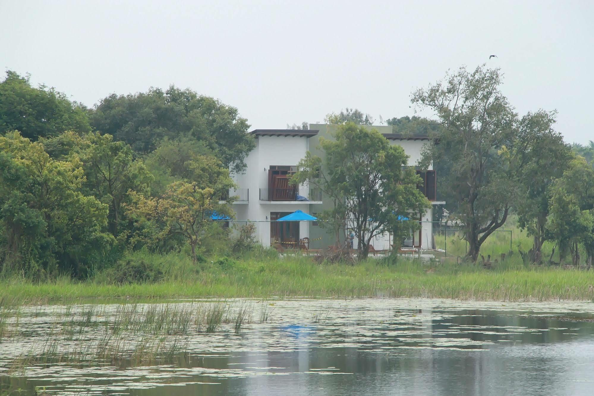 Sigiriya Wewa Addara Hotel - Hotel By The Lake Exterior photo